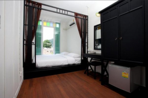 Гостиница 99 Oldtown Boutique Guesthouse SHA EXTRA PLUS  Phuket
